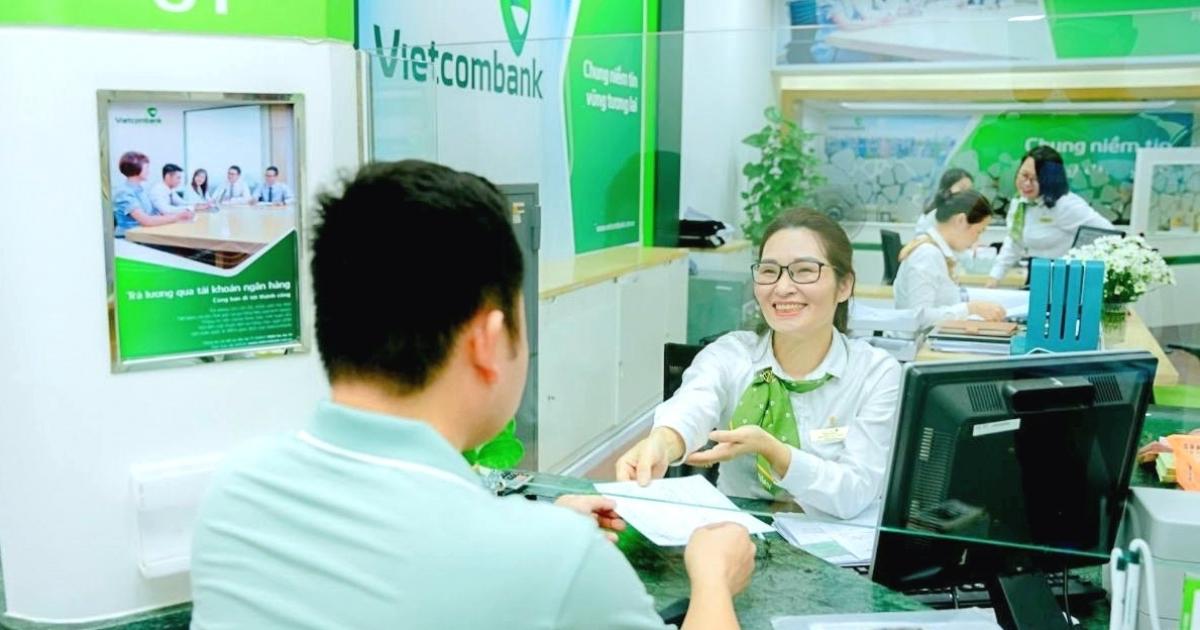 Ngân hàng Vietcombank (VCB) có thể chia cổ tức với tổng giá trị lên đến hơn 74.000 tỷ đồng?