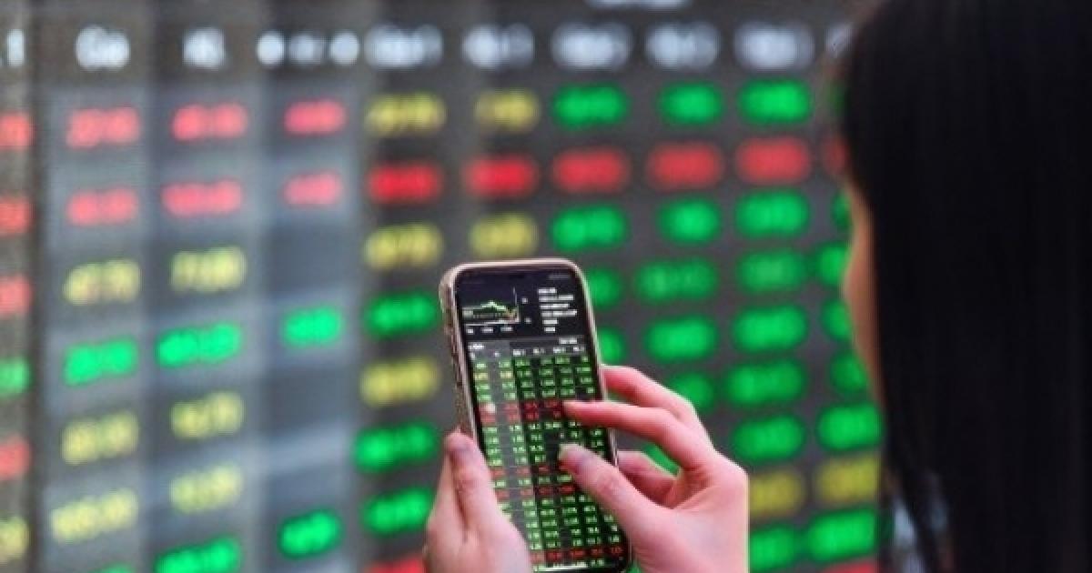 Áp lực cung lớn quanh ngưỡng 1270 - 1280 điểm