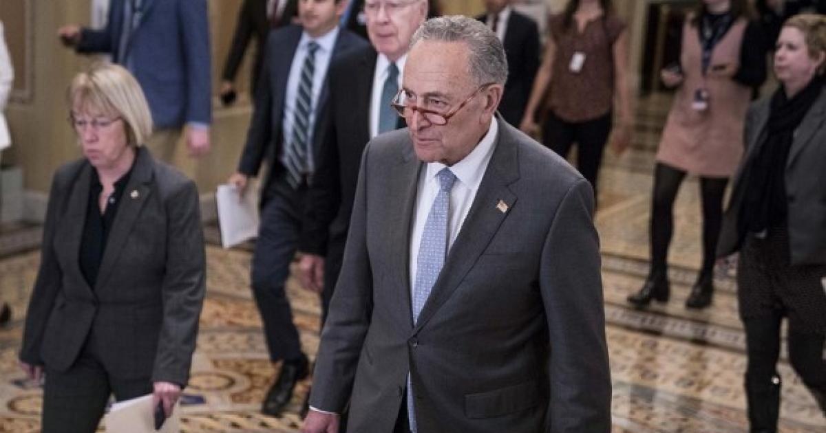 Đảng Dân chủ bị "gậy ông đập lưng ông", công cuộc "tát cạn đầm lầy" của nhiệm kỳ Trump 2.0 sẽ thế nào?