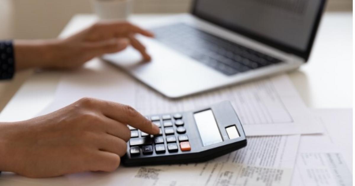 Chỉ khi đến tuổi trung niên, người ta mới nhận ra: Điều hạnh phúc nhất trên đời là được tiếp tục kiếm tiền!