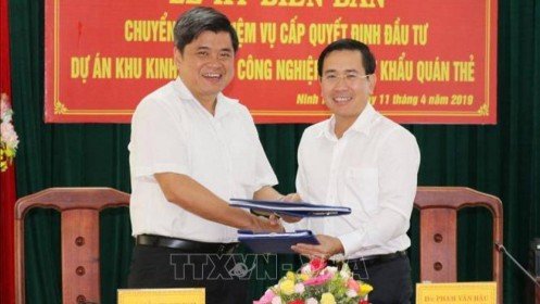 Bàn giao dự án khu kinh tế muối Quán Thẻ cho Ninh Thuận quản lý