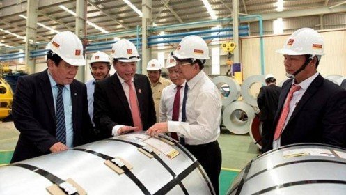 Hoa Sen tiếp tục xuất khẩu lô hàng 5.000 tấn tôn thành phẩm đến Malaysia