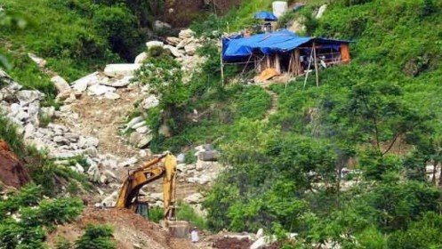 Tràn lan tình trạng khai thác đá cảnh trái phép ở Yên Bái