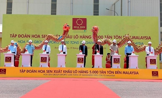 Hoa Sen tiếp tục xuất khẩu lô hàng 5.000 tấn tôn thành phẩm đến Malaysia
