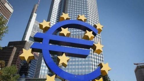 Căng thẳng thương mại toàn cầu, EU hạ dự báo tăng trưởng Eurozone