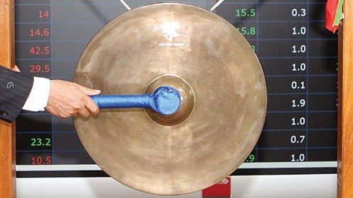 Niêm yết không phải “chiếc đũa thần“