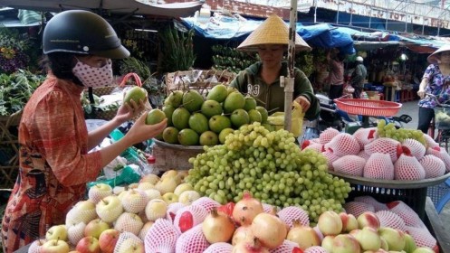 Đào, mận, táo Trung Quốc lại ồ ạt nhập vào Việt Nam