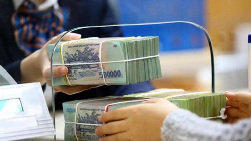 Việt Nam có tham gia “cuộc đua” giảm lãi suất với FED?