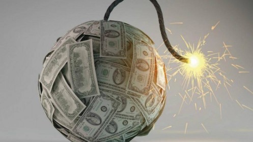 Nợ toàn cầu: “Quả bom nổ chậm”