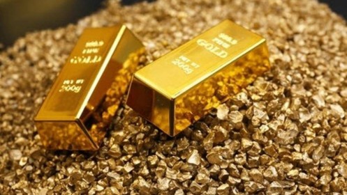 Giá vàng hôm nay 16/8, ồ ạt mua vào, vàng vẫn trên đỉnh