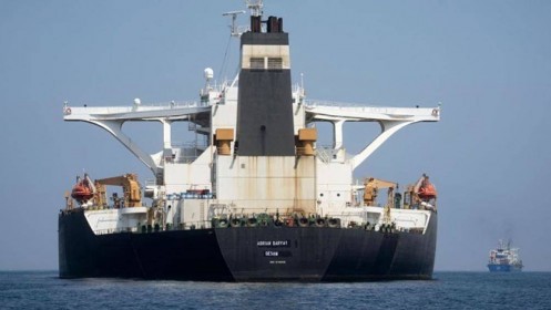 Iran cảnh báo Mỹ: Bắt tàu chở dầu sẽ đối diện với hậu quả ghê gớm