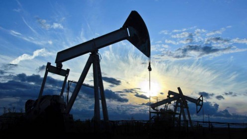Dầu Brent và WTI kết thúc tuần giao dịch trong xu hướng trái ngược