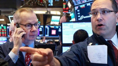 Hợp đồng tương lai Dow Jones rớt hơn 200 điểm, báo hiệu cho một phiên giao dịch 'đỏ lửa' tối nay