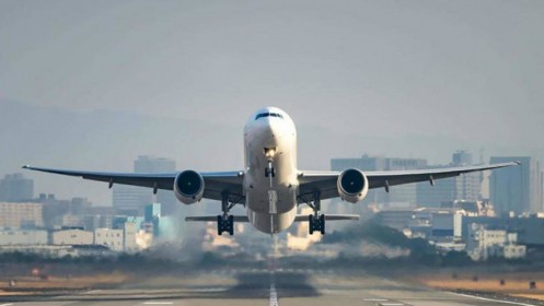 Cuộc đua hàng không Việt