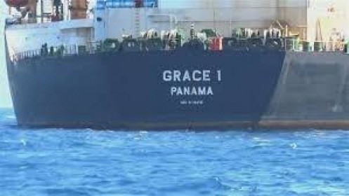 Siêu tàu chở dầu Iran Adrian Darya 1 lại đổi hướng