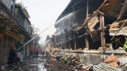 Vụ cháy ở Rạng Đông: Sắp di dời nhà máy nhưng vẫn “ém” thông tin?