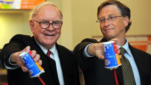 Vì sao Warren Buffett và Bill Gates cùng làm phục vụ tại một cửa hàng kem?