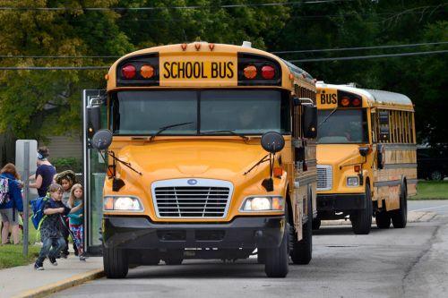 Chuyên gia: Sau vụ việc đau lòng ở trường GateWay, cần ban hành quy định về xe bus trường học.