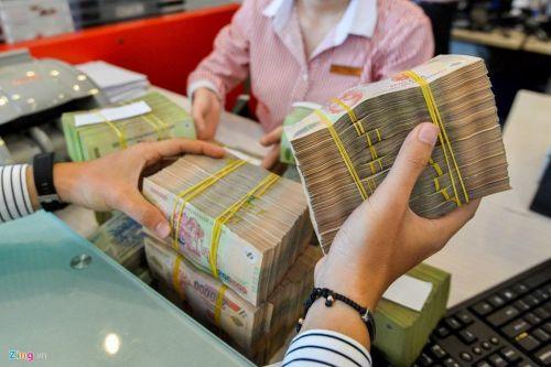 Lãi suất vượt mốc nhạy cảm, cầm tiền tỷ mà quá nóng ruột