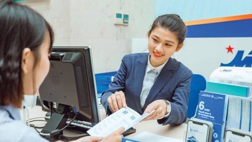 Lợi nhuận ngân hàng 9 tháng, thu dịch vụ đóng góp lớn
