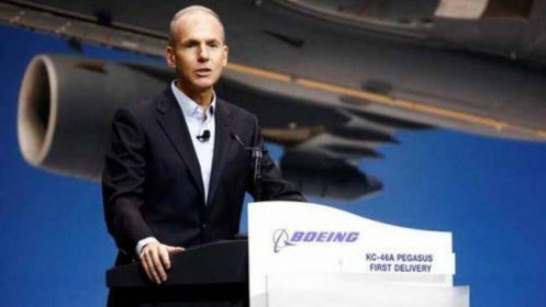 CEO Boeing sẽ không nhận “hàng chục triệu USD” tiền đãi ngộ