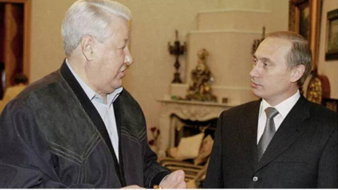 Cựu cố vấn của ông Yeltsin tiết lộ lý do Putin được chọn làm người kế vị
