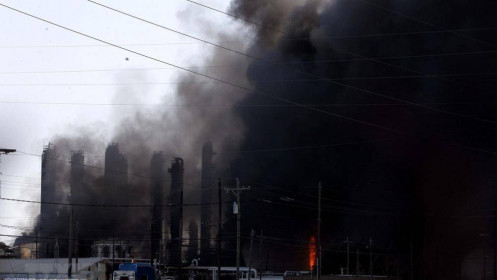 Nổ nhà máy hóa chất ở bang Texas, Mỹ: Sơ tán khẩn cấp 60.000 người