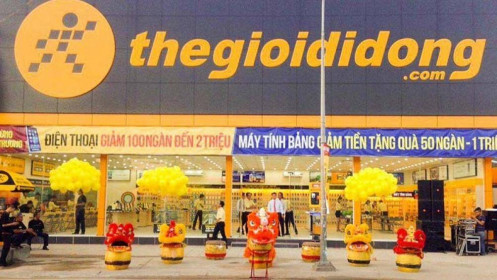 Công ty nhà người ta: Thế Giới Di Động tặng nửa tháng lương mừng Noel, chưa kể thưởng Tết