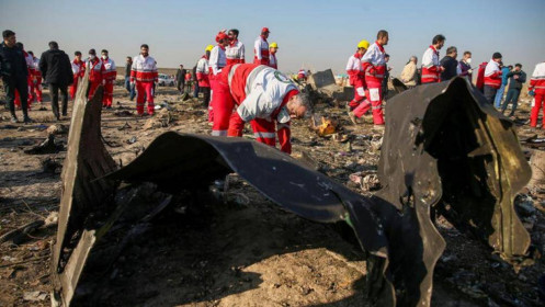 Mỹ: Máy bay chở khách Ukraine rơi tại Iran do trúng đạn tên lửa phòng không