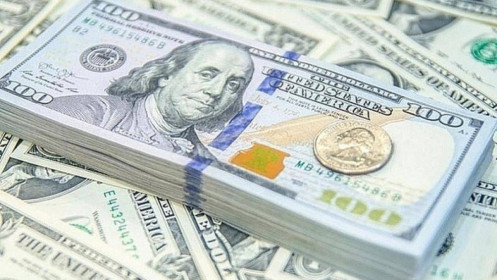 Ngân hàng giảm mạnh giá USD mua vào