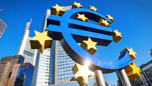 ECB giữ nguyên lãi suất ở mức thấp kỷ lục
