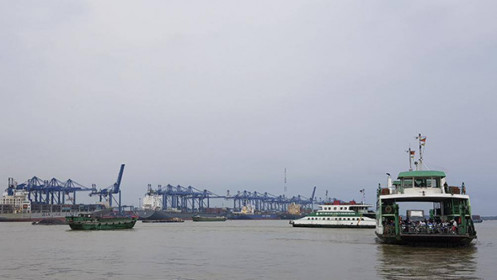 TP.HCM: Kim ngạch xuất nhập khẩu tháng 1 giảm hơn 32%