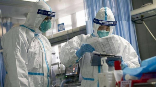 [Video] Hơn 3.000 nhân viên y tế Trung Quốc nhiễm Covid-19, đỉnh điểm lây nhiễm có thể vào ngày 28/2