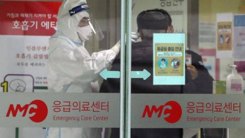 Hàn Quốc thông báo tăng vọt thêm 142 người nhiễm corona