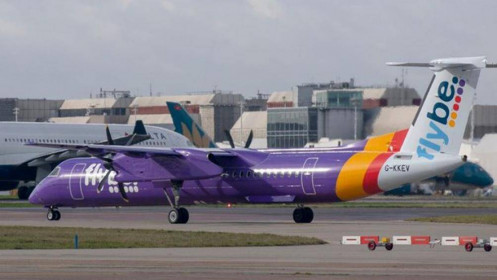 Hãng hàng không Flybe của Anh tuyên bố phá sản vì dịch Covid-19