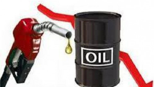 Xăng dầu xuất khẩu giảm gần 40%