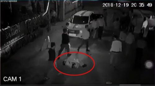 [Video] Trả hồ sơ điều tra lại vụ đàn em Đường Dương đánh gãy chân nam thanh niên