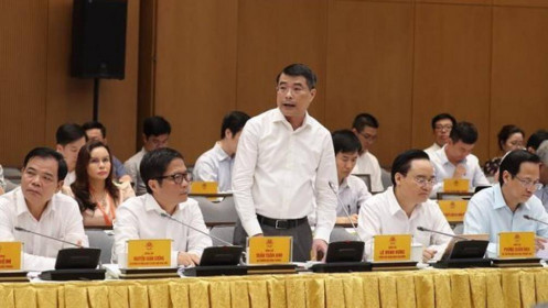 Thanh khoản thừa, tăng trưởng thấp, nhiều ngân hàng được mở "hầu bao"