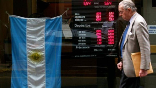 Đàm phán tái cơ cấu nợ cho Argentina lại lún sâu vào bế tắc