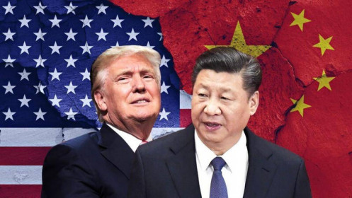 Khai chiến lãnh sự với Trung Quốc: Nước cờ tranh cử của Trump?