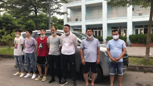 5 người Trung Quốc nhập cảnh trái phép, đang "lẩn" về Hà Nội thì bị CSGT bắt giữ