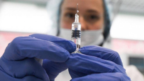 Nga sắp thành nước đầu tiên phê duyệt vaccine COVID-19