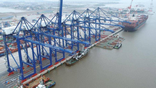 Việt Nam xuất siêu tới 6,5 tỷ USD giữa bão Covid, nên mừng hay lo?