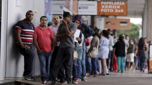 Mỹ: Số đơn mới xin trợ cấp thất nghiệp lại vượt ngưỡng 1 triệu