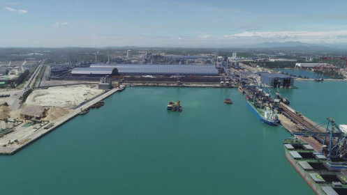 Hơn 8 triệu tấn hàng hóa đã thông qua cảng chuyên dùng Hòa Phát Dung Quất