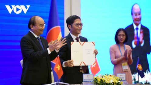 Chính thức ký kết Hiệp định Đối tác Kinh tế Toàn diện Khu vực (RCEP)
