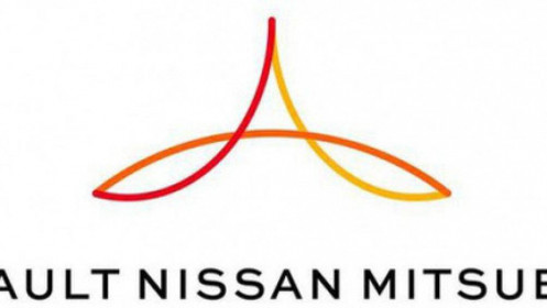 Rộ thông tin Nissan "dứt tình" với Mitsubishi