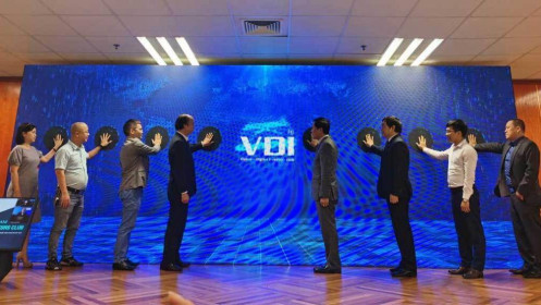Nguyên Chủ tịch LienVietPostBank làm Chủ tịch CLB Khởi nghiệp Công nghiệp số Việt Nam