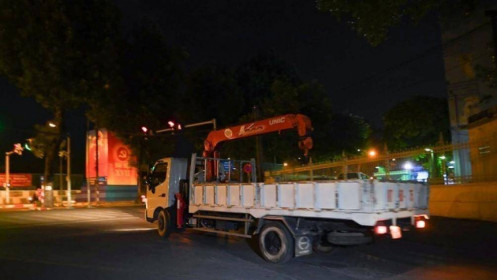 Di dời thành công quả bom nặng 340kg ở phố Cửa Bắc