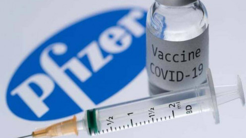Khoảnh khắc lịch sử: Anh cấp phép và đưa vào sử dụng vaccine chống COVID-19 "ngay và luôn"